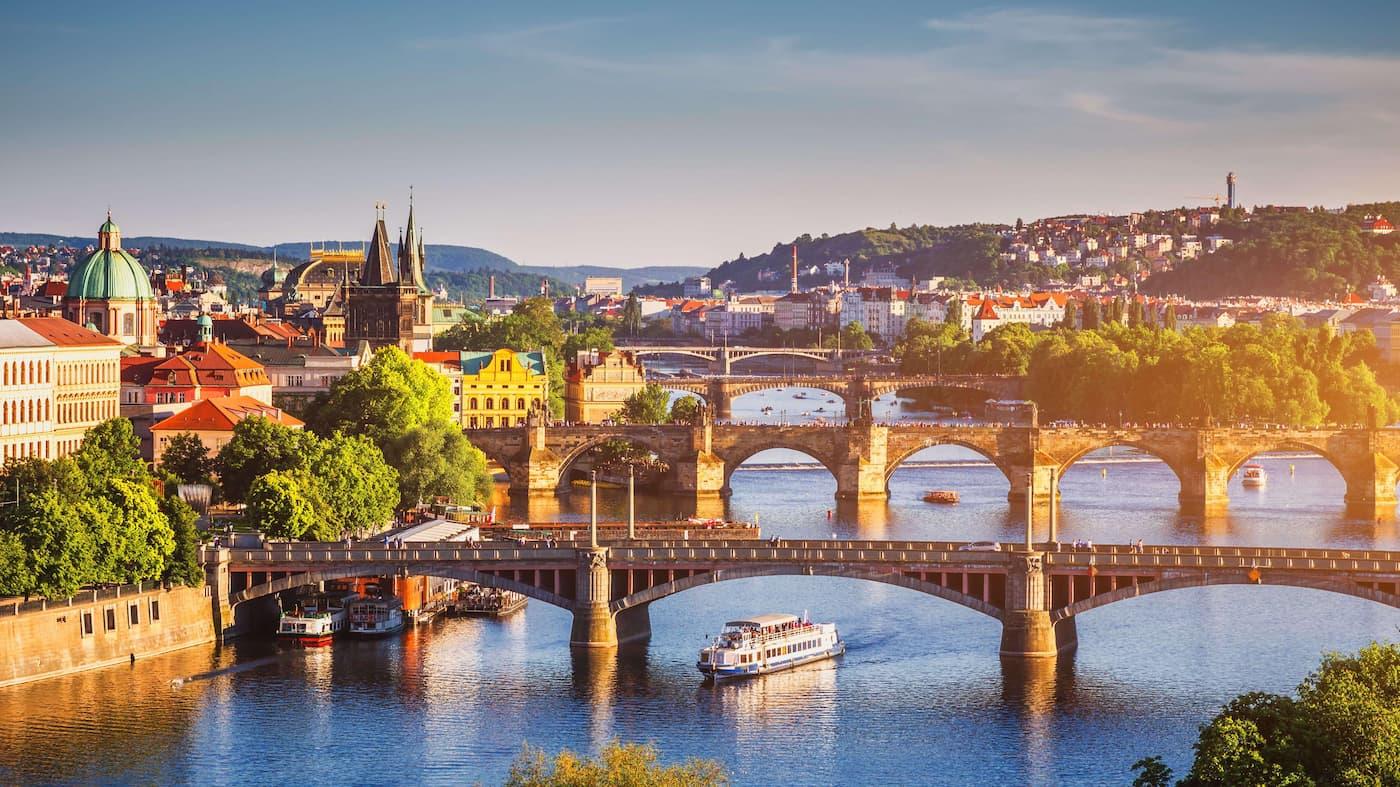 Prague Hen Party Packages - Activities, Accomodation, Food, Pubs and Clubs